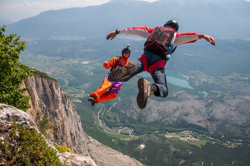 The Basics Of BASE Jumping - Extreme Sports X